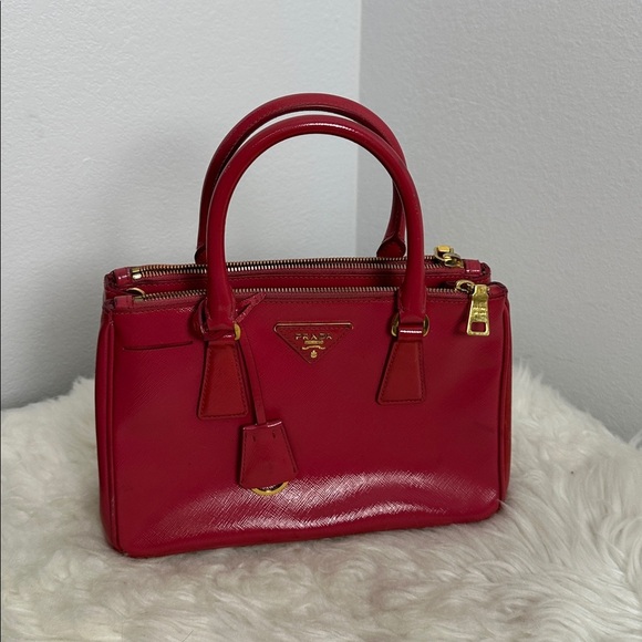 💯Authentic Prada Safiano  Small Leather Handbag🍀 - Picture 15 of 15